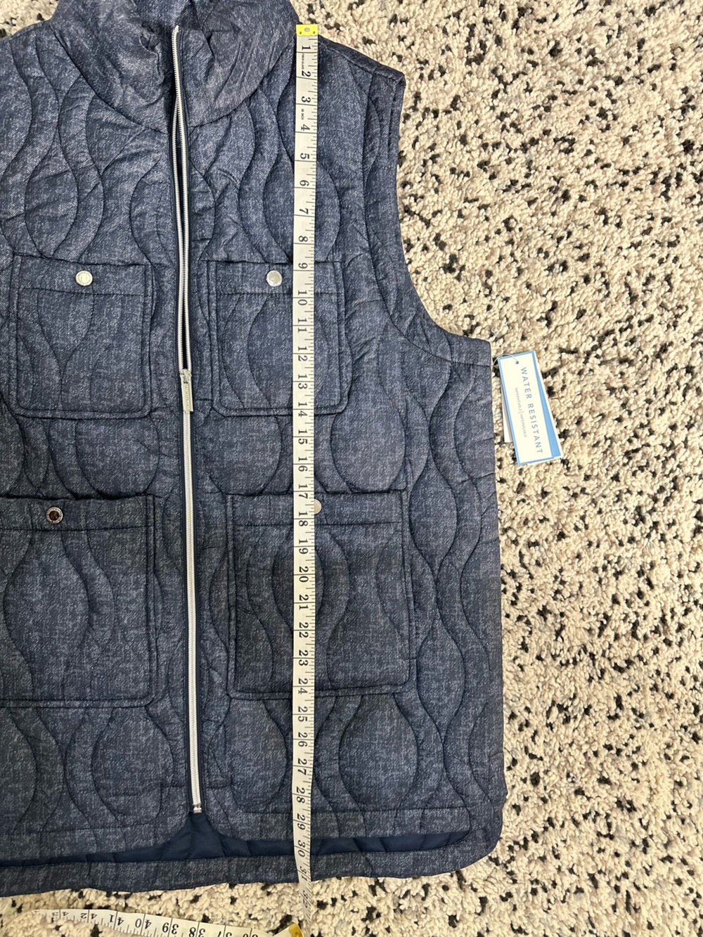 Draper James Quilted Vest in Deep Navy- Water resistant size L - Picture 8 of 10